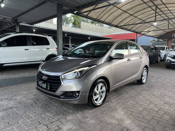 HYUNDAI HB20S 1.6 PREMIUM 16V FLEX 4P AUTOMÁTICO