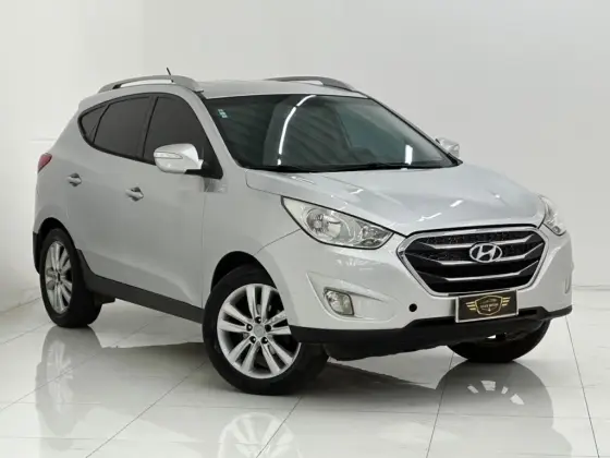 HYUNDAI IX35 2.0 MPFI GLS 4X2 16V GASOLINA 4P MANUAL HYUNDAI IX35 2.0 MPFI GLS 4X2 16V GASOLINA 4P MANUAL