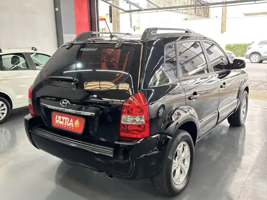 HYUNDAI-TUCSON-2.0 MPFI GLS 16V 143CV 2WD FLEX 4P AUTOMÁTICO HYUNDAI-TUCSON-2013