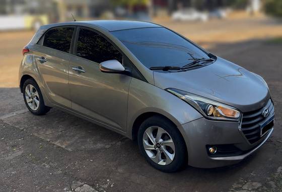 HYUNDAI HB20 1.6 PREMIUM 16V FLEX 4P AUTOMÁTICO