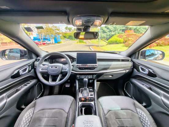 JEEP-COMMANDER-2024