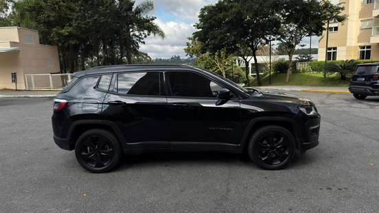 JEEP-COMPASS-2.0 16V FLEX NIGHT EAGLE AUTOMÁTICO JEEP-COMPASS-2017