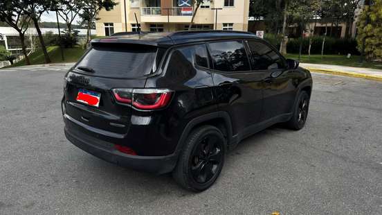 JEEP-COMPASS-2.0 16V FLEX NIGHT EAGLE AUTOMÁTICO JEEP-COMPASS-2017
