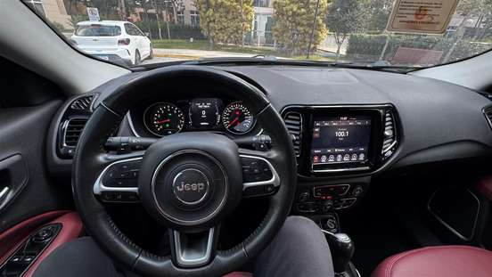 JEEP-COMPASS-2.0 16V FLEX NIGHT EAGLE AUTOMÁTICO JEEP-COMPASS-2017
