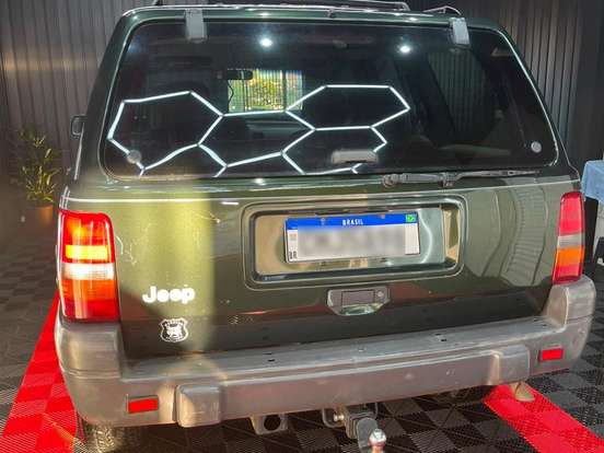 JEEP-GRAND CHEROKEE-4.0 LAREDO 4X4 6I 12V GASOLINA 4P AUTOMÁTICO JEEP-GRAND CHEROKEE-1997