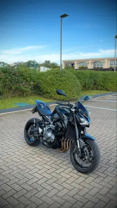 KAWASAKI Z900 KAWASAKI Z900