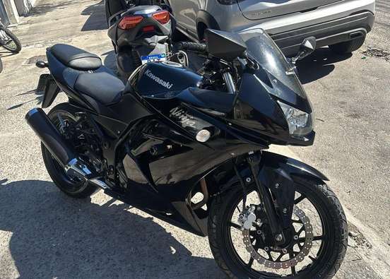 KAWASAKI-NINJA 250R-2011