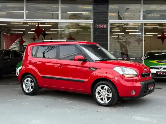 KIA SOUL 1.6 EX 16V FLEX 4P MANUAL KIA SOUL 1.6 EX 16V FLEX 4P MANUAL