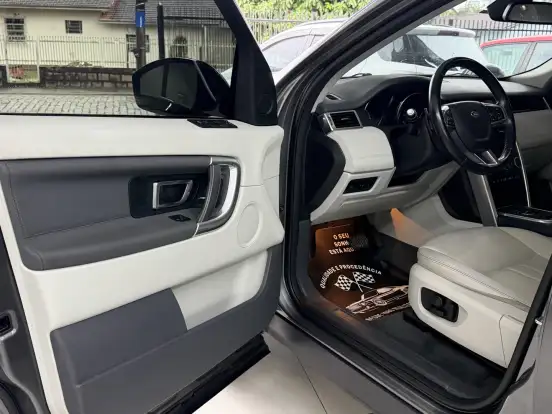 LAND ROVER-DISCOVERY SPORT-2018