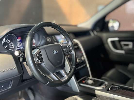 LAND ROVER-DISCOVERY SPORT-2016