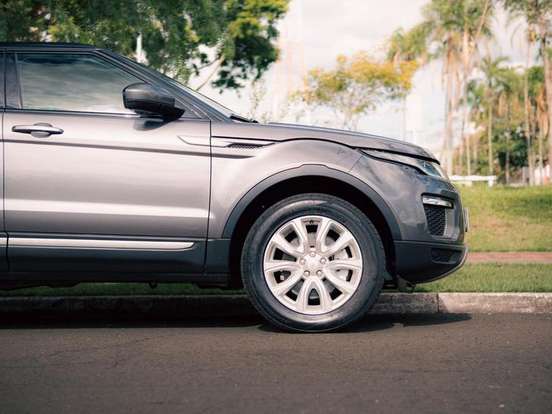 LAND ROVER-RANGE ROVER EVOQUE-2.0 SE 4WD 16V GASOLINA 4P AUTOMÁTICO LAND ROVER-RANGE ROVER EVOQUE-2017