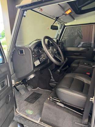 LAND ROVER-DEFENDER-2009
