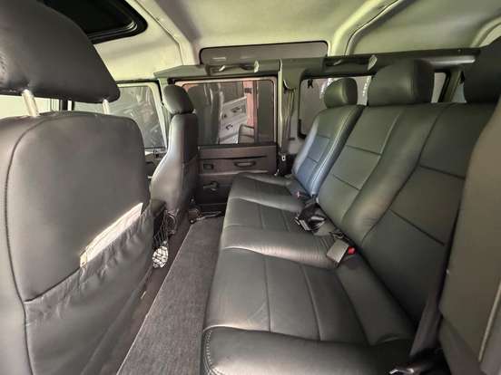 LAND ROVER-DEFENDER-2009