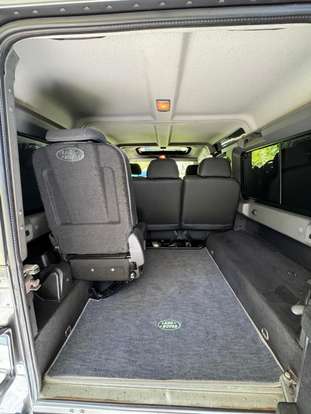 LAND ROVER-DEFENDER-2009