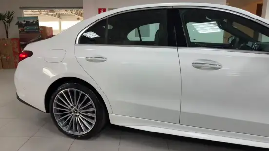MERCEDES-BENZ-C 200-2026