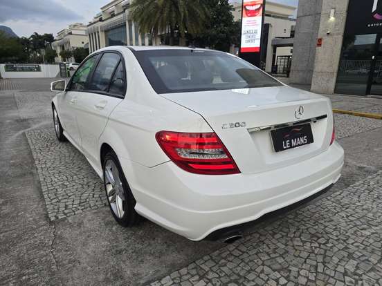 MERCEDES-BENZ-C 200-1.8 CGI AVANTGARDE 16V GASOLINA 4P AUTOMÁTICO MERCEDES-BENZ-C 200-2014