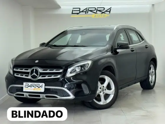 MERCEDES-BENZ GLA 200 1.6 CGI FLEX ADVANCE 7G-DCT