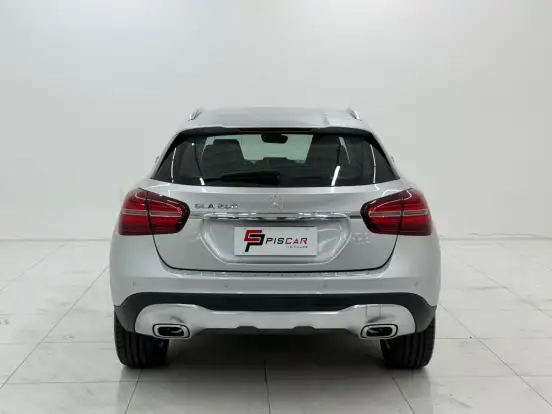 MERCEDES-BENZ-GLA 200-1.6 CGI FLEX STYLE 7G-DCT MERCEDES-BENZ-GLA 200-2019