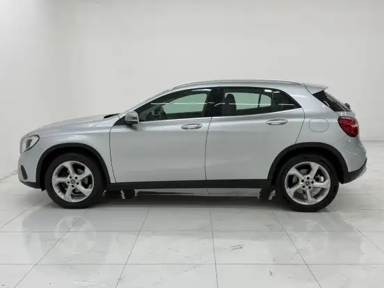 MERCEDES-BENZ-GLA 200-1.6 CGI FLEX STYLE 7G-DCT MERCEDES-BENZ-GLA 200-2019