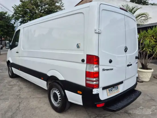 MERCEDES-BENZ-SPRINTER-2.2 311 CDI FURGÃO STREET 14 16V BI-TURBO DIESEL MANUAL MERCEDES-BENZ-SPRINTER-2015