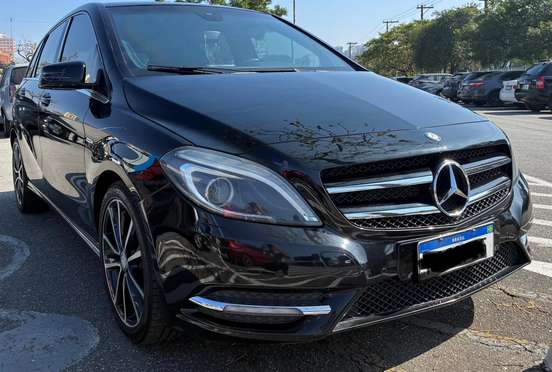 MERCEDES-BENZ-B 200-2012