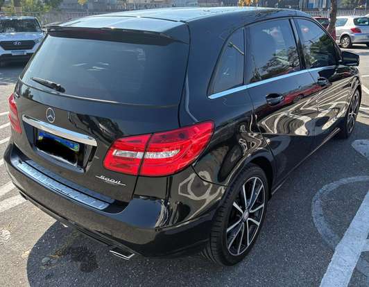 MERCEDES-BENZ-B 200-2012