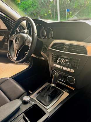 MERCEDES-BENZ-C 200-1.8 CGI AVANTGARDE 16V GASOLINA 4P AUTOMÁTICO MERCEDES-BENZ-C 200-2012