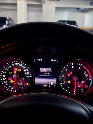 MERCEDES-BENZ-GLA 200-2014