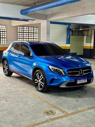 MERCEDES-BENZ-GLA 200-2014
