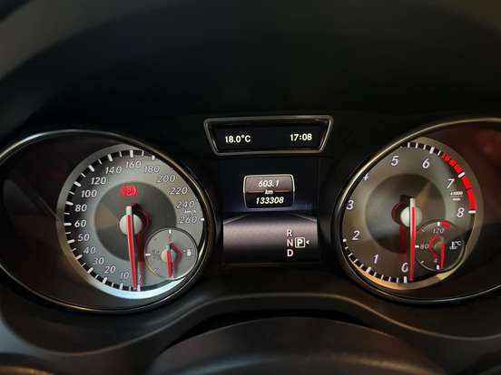 MERCEDES-BENZ-GLA 200-1.6 CGI ENDURO 16V TURBO FLEX 4P AUTOMÁTICO MERCEDES-BENZ-GLA 200-2016