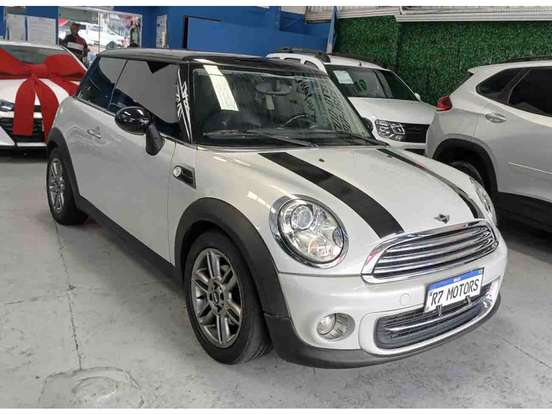 MINI-COOPER-2011