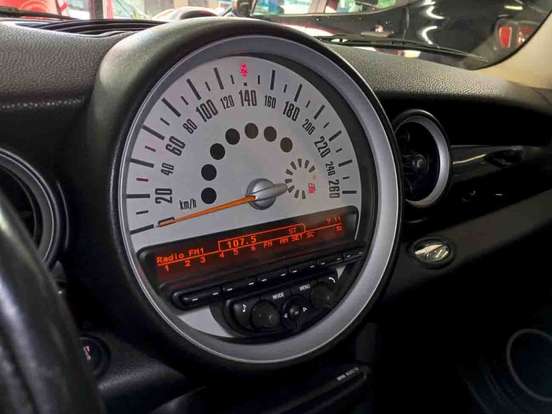 MINI-COOPER-2011