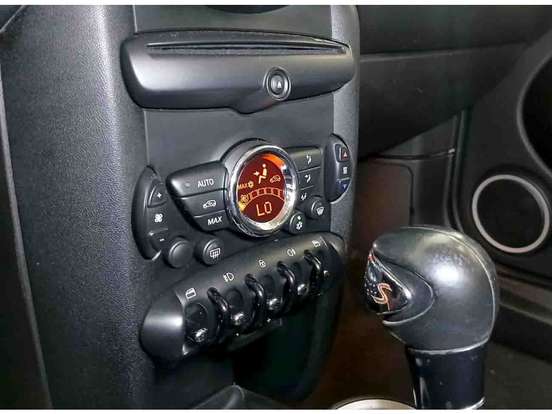 MINI-COOPER-2011