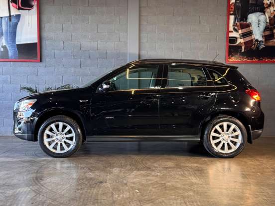 MITSUBISHI-ASX-2015