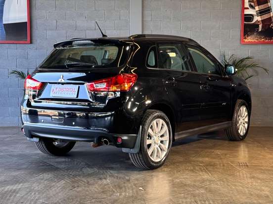 MITSUBISHI-ASX-2015