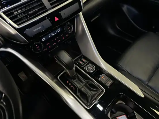 MITSUBISHI-ECLIPSE CROSS-1.5 MIVEC TURBO GASOLINA HPE-S AWD CVT MITSUBISHI-ECLIPSE CROSS-2019