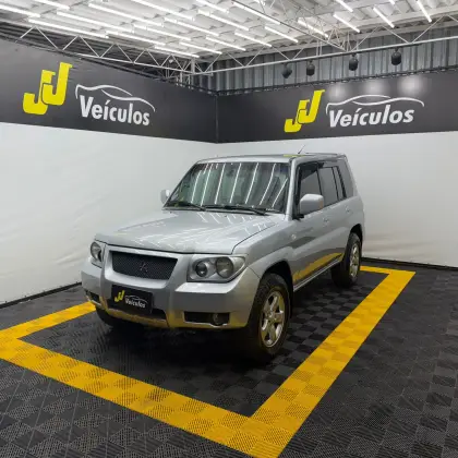 MITSUBISHI PAJERO TR4 2.0 4X4 16V FLEX 4P MANUAL MITSUBISHI PAJERO TR4 2.0 4X4 16V FLEX 4P MANUAL
