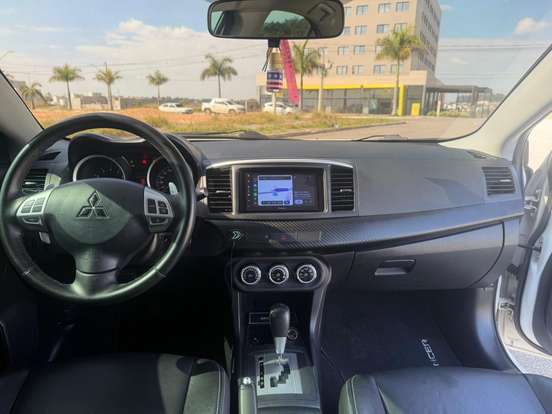 MITSUBISHI-LANCER-2.0 HLE 16V GASOLINA 4P AUTOMÁTICO MITSUBISHI-LANCER-2016