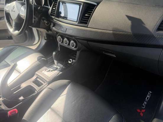 MITSUBISHI-LANCER-2.0 HLE 16V GASOLINA 4P AUTOMÁTICO MITSUBISHI-LANCER-2016