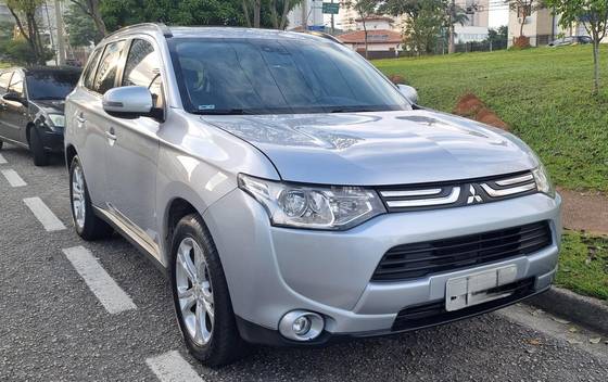 MITSUBISHI OUTLANDER 2.0 16V GASOLINA 4P AUTOMÁTICO