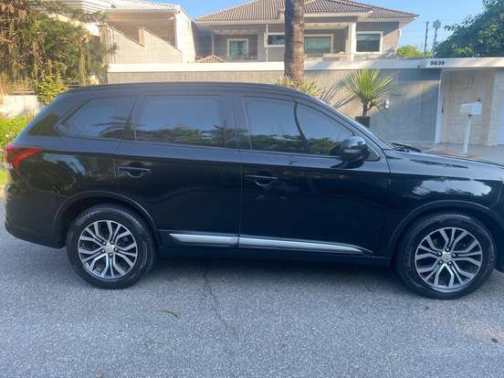 MITSUBISHI-OUTLANDER-2.0 16V GASOLINA 4P AUTOMÁTICO MITSUBISHI-OUTLANDER-2015