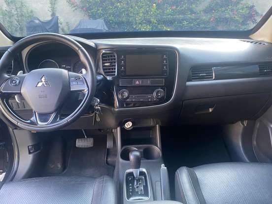 MITSUBISHI-OUTLANDER-2.0 16V GASOLINA 4P AUTOMÁTICO MITSUBISHI-OUTLANDER-2015