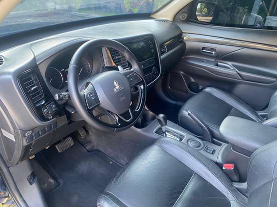 MITSUBISHI-OUTLANDER-2.0 16V GASOLINA 4P AUTOMÁTICO MITSUBISHI-OUTLANDER-2015