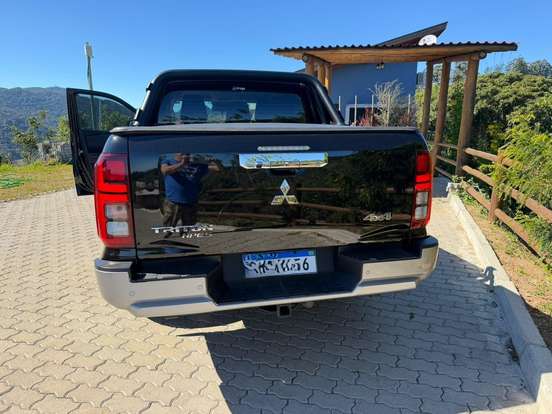 MITSUBISHI-TRITON-2.4 BITURBO DIESEL CD HPE-S 4X4 AUTOMÁTICO MITSUBISHI-TRITON-2025