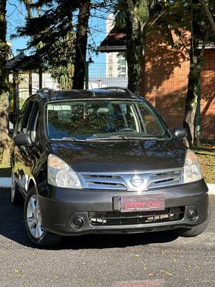 NISSAN-LIVINA-2012