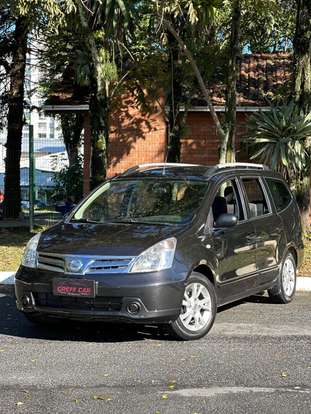 NISSAN-LIVINA-2012
