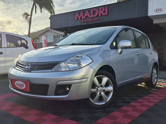 NISSAN TIIDA 1.8 SL 16V FLEX 4P MANUAL