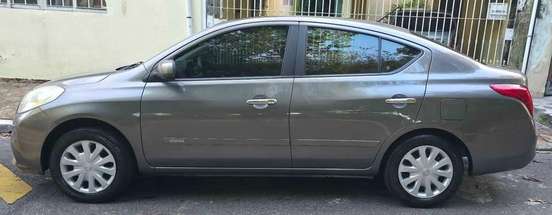 NISSAN-VERSA-2012