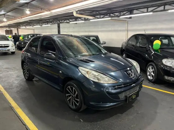 PEUGEOT 207 1.4 XR 8V FLEX 4P MANUAL PEUGEOT 207 1.4 XR 8V FLEX 4P MANUAL