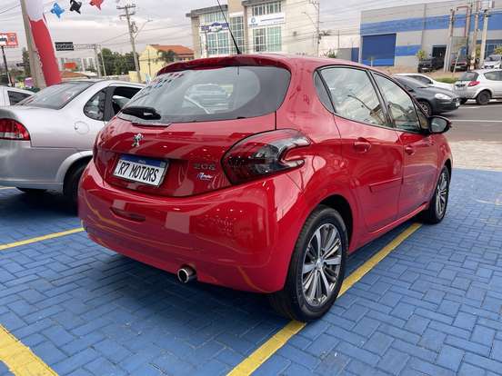 PEUGEOT-208-1.6 GRIFFE 16V FLEX 4P AUTOMÁTICO PEUGEOT-208-2018